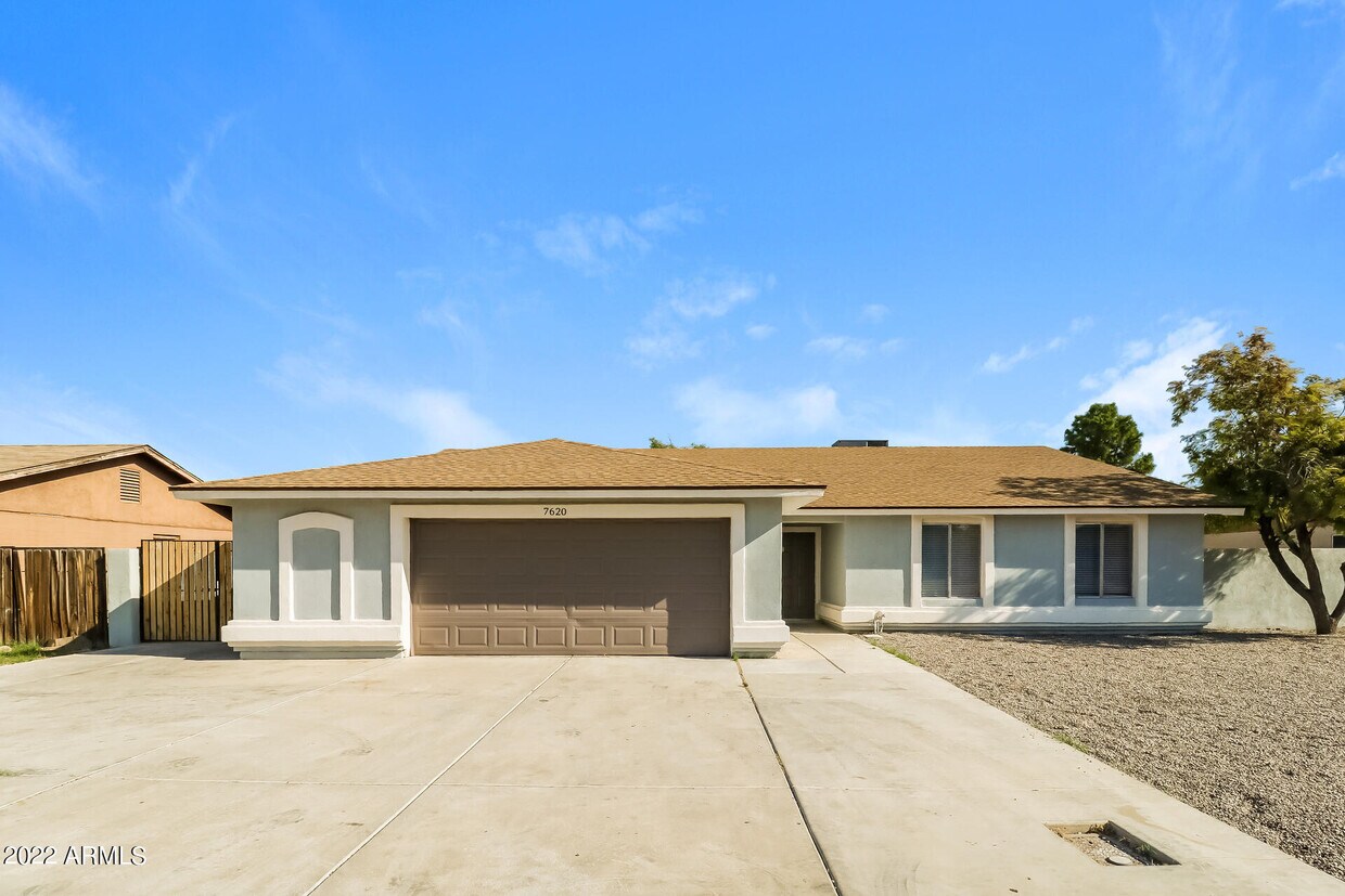 Primary Photo - 7620 W Desert Cove Ave