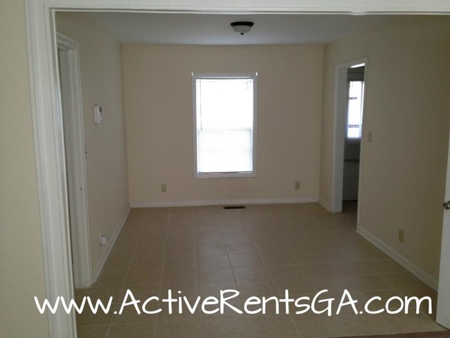 Building Photo - 2990 Alta Vista Ave