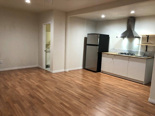 Foto del edificio - 3219 Gleason Ave