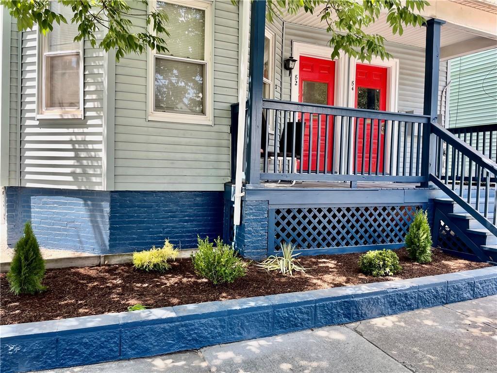 Primary Photo - 84 Ayrault St