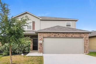 Building Photo - 15210 Pandion Dr