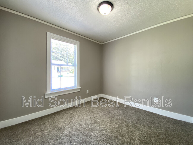 Foto del edificio - 4909 W 31st St