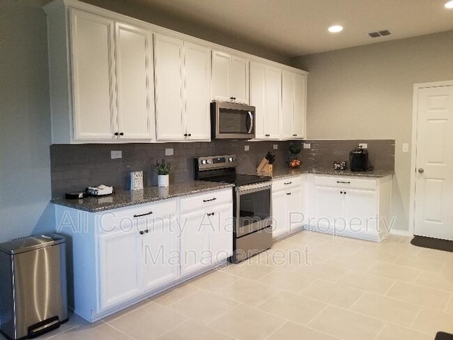 Building Photo - 12086 Canyon Rock Ln