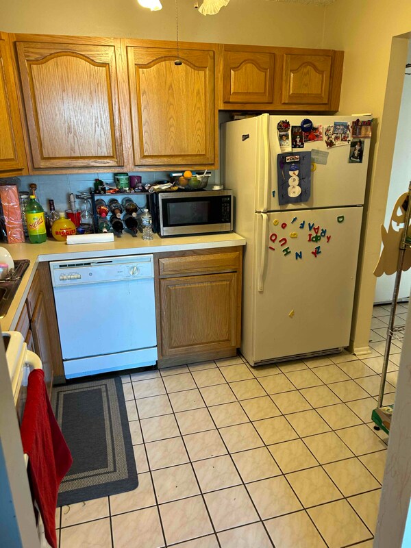 9098 W Terrace Dr Unit 3L, Niles, IL 60714 Condo for Rent in Niles