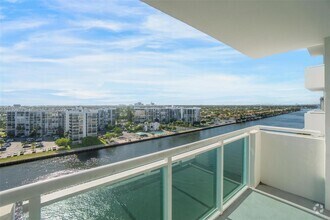 Building Photo - 3000 S Ocean Dr
