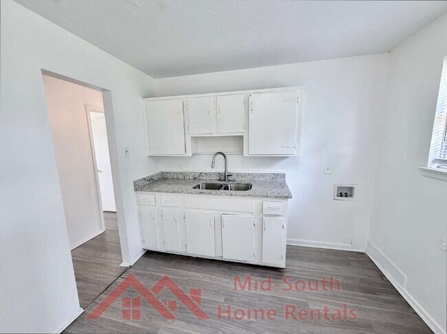 Foto del edificio - 5057 Gill Rd
