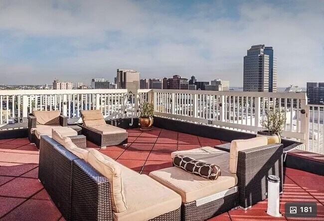 More amenities - 315 W 3rd St