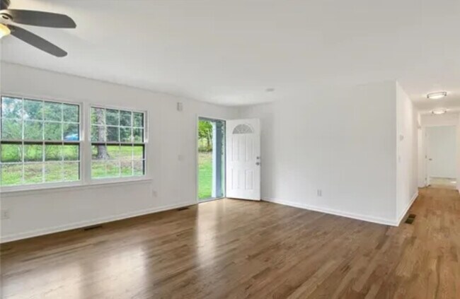 Photo - 2260 Pilgrim Mill Rd House