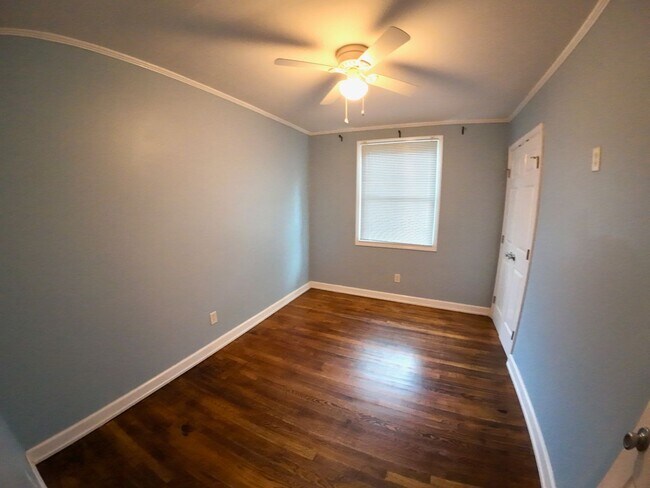 Foto del edificio - 3/1 Brick Home with Carport w/ fenced in yard