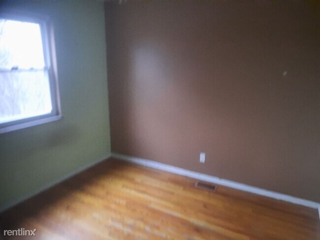 Building Photo - 3 br, 1 bath House - 89 Juarez Cir