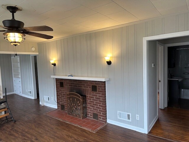 Building Photo - 1726 Chester Blvd