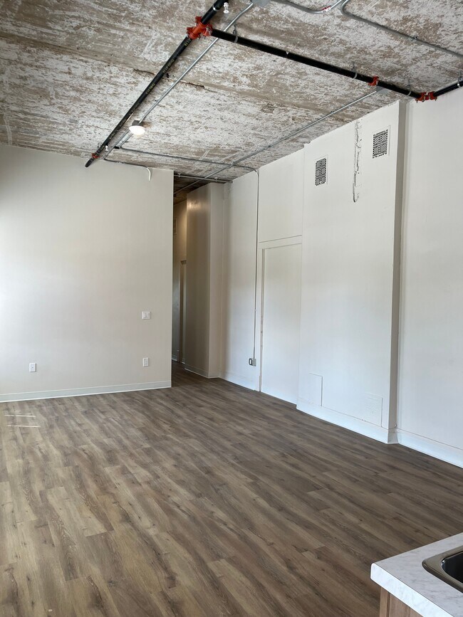Unit 214 - Grandview Lofts