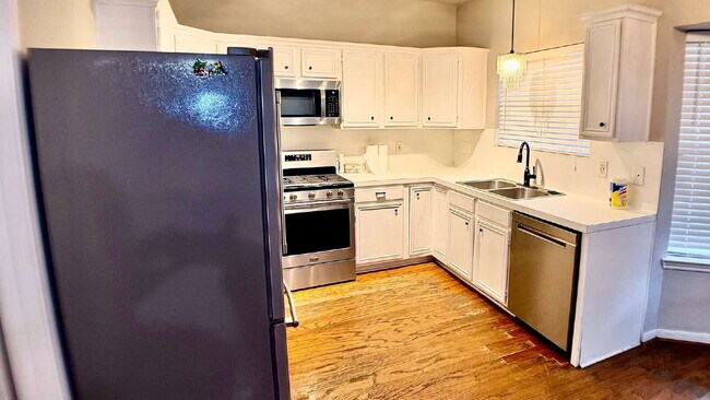 Building Photo - "Charming 4-Bed Retreat with 2.5 Baths in Spring, TX – Spacious 2265 Sq Ft Haven!"