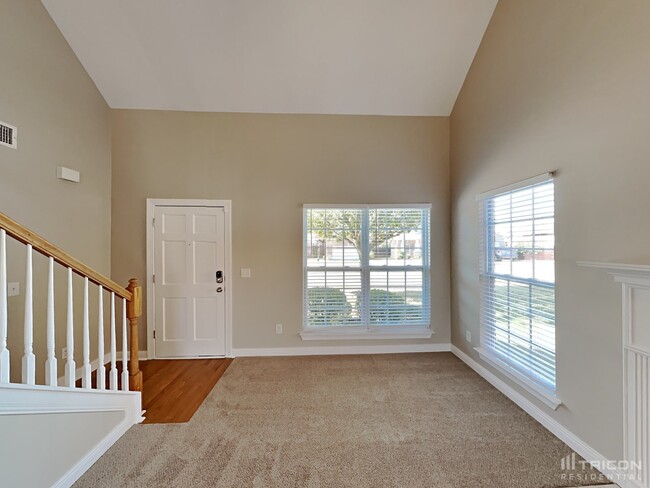 Foto del edificio - 6820 Scarlet Ridge Dr