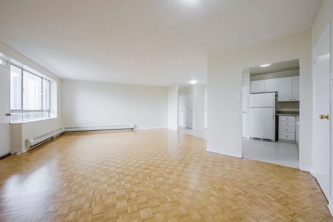 Building Photo - 350 The West Mall