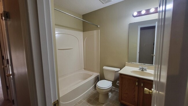 Building Photo - 2777 Virginia Woods Pl