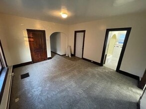 Building Photo - 412 N Barstow St