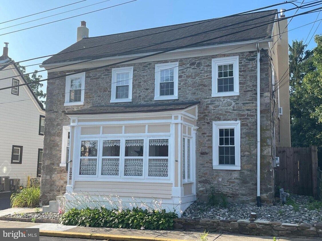 122 E Richardson Ave, Langhorne, PA 19047 House Rental in Langhorne