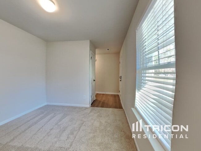 Building Photo - 572 Lakerun Dr Bunnlevel NC