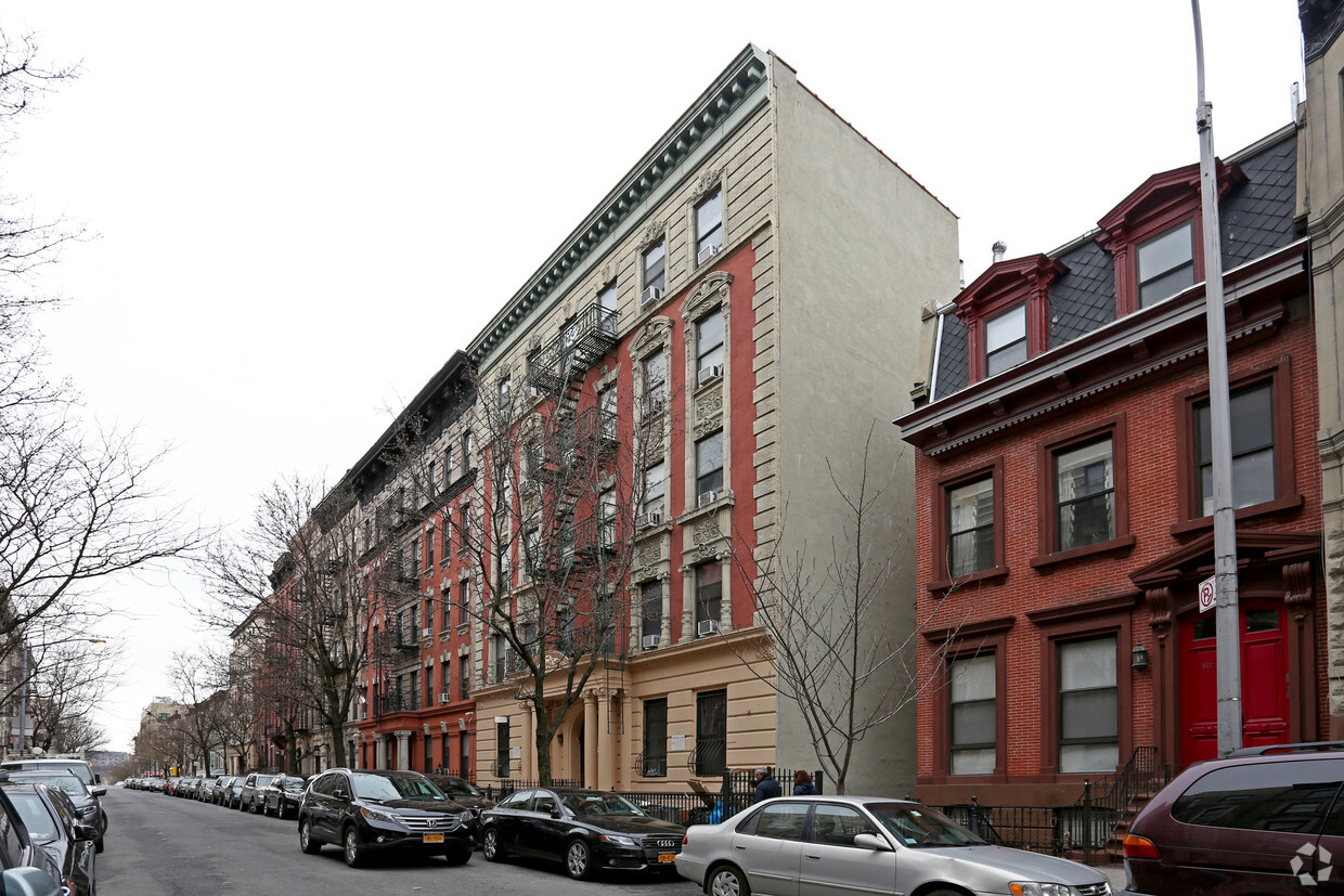 Primary Photo - 519 W 152nd St