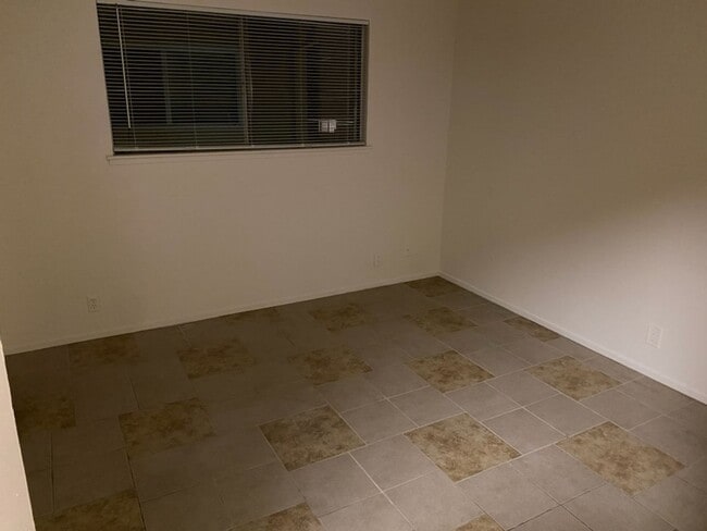 Foto del edificio - Maple 2