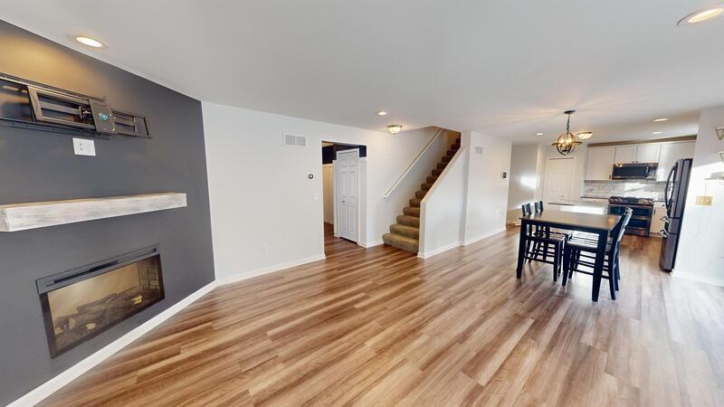 Primary Photo - 6035 Ravine Ct