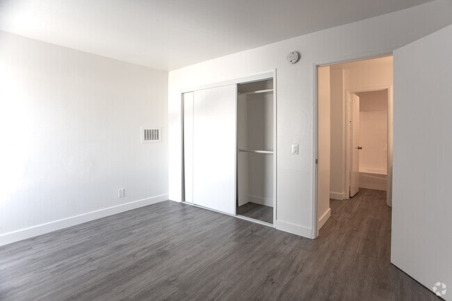 1BR, 1BA-750 SF - Riata at Canoga