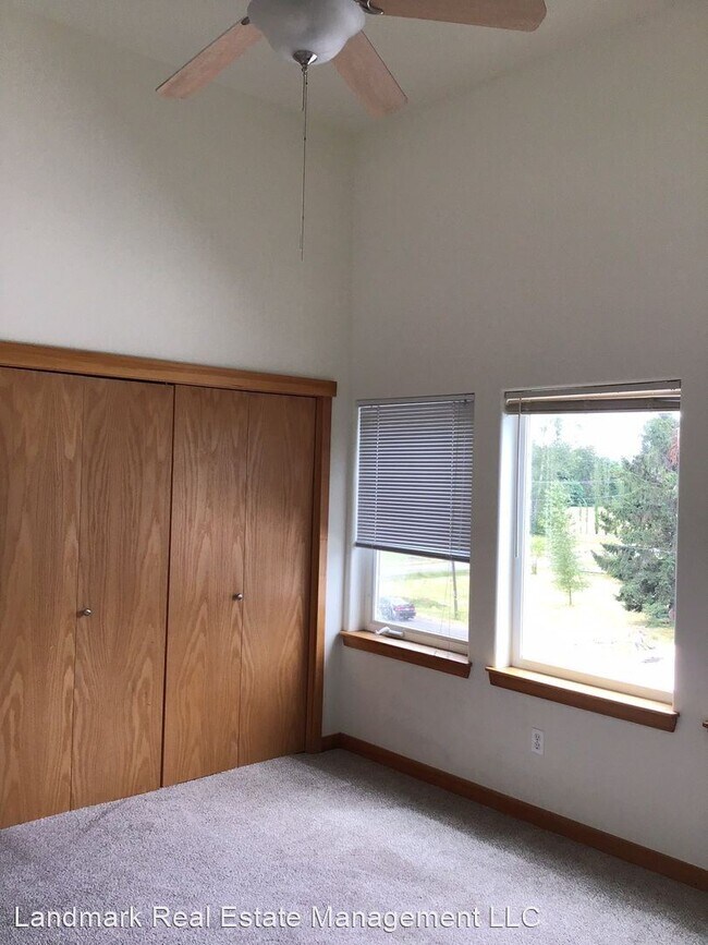 Building Photo - 1954 Willard St