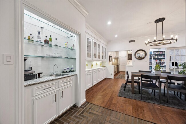 Foto del edificio - 2220 Fulham Ct