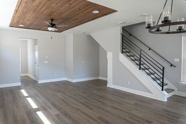 Building Photo - 1418 Landon Hills Dr