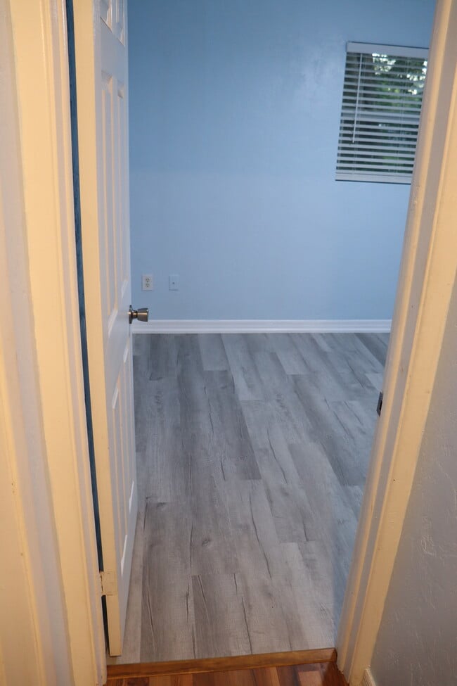 Foto del edificio - 1710 NW 55th St