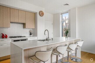 Building Photo - 7 E Springfield St