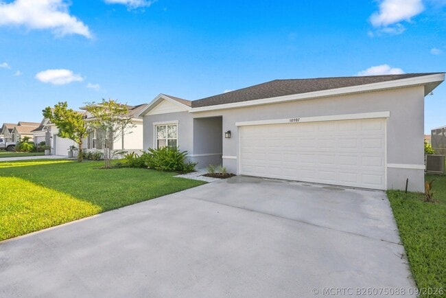 Building Photo - 10597 SW Vasari Way