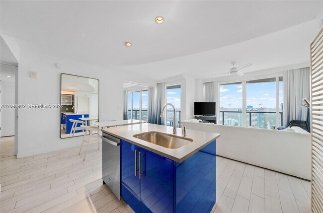 Foto del edificio - 3101 Bayshore Dr