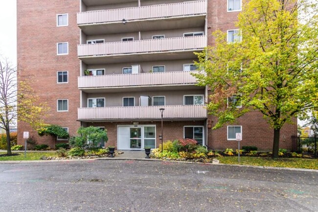 Building Photo - 2 Bedroom Apartment for Rent! White Oaks *...