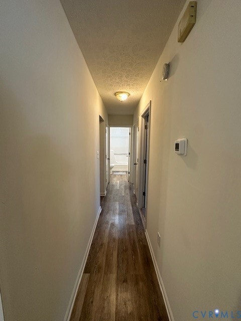 Building Photo - 20811 Shaker Dr