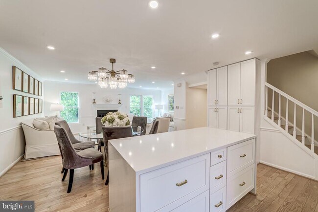 Foto del edificio - 8 Carriage House Cir
