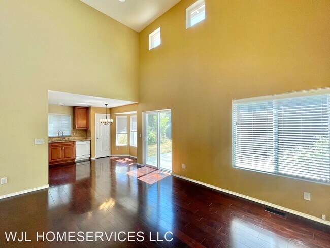 Building Photo - 3 br, 2.5 bath House - 5218 146th Place SE