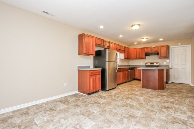 Building Photo - Call for details 317-863-8340