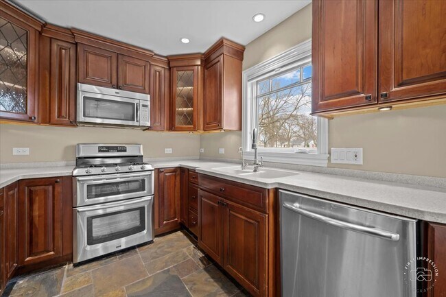 Foto del edificio - 828 W Hillside St