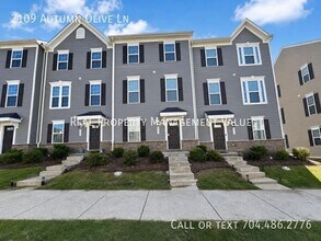 Building Photo - 2109 Autumn Olive Ln