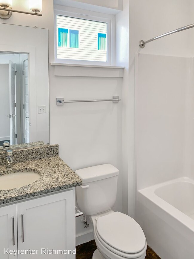 Building Photo - 2 br, 2 bath House - 116 W 12th St Unit A