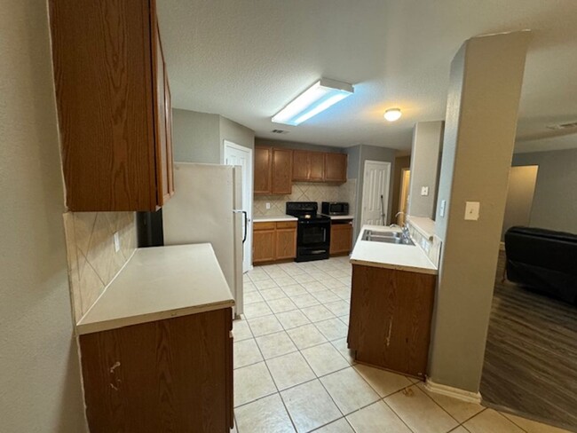 Foto del edificio - Nice 3 bedroom 2 Bath One Story Home