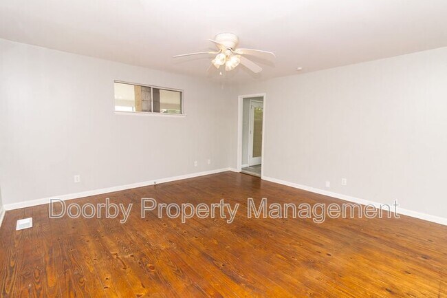 Building Photo - 304 McDonald Dr