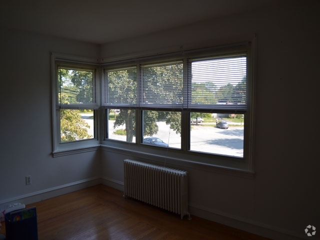 Living Room - Garden City Apartments