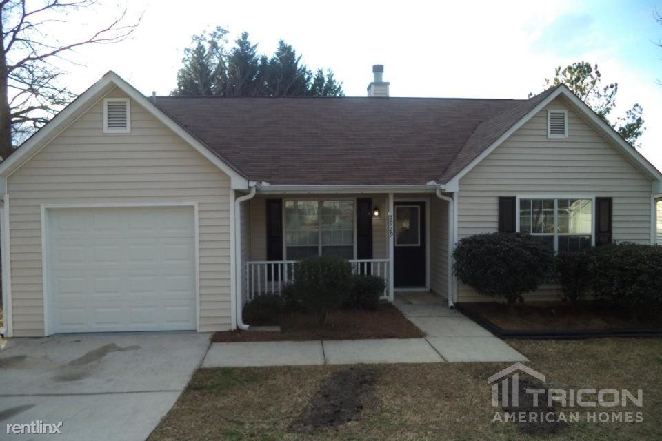 5929 Creekside Dr, Rex, GA 30273 House Rental in Rex, GA