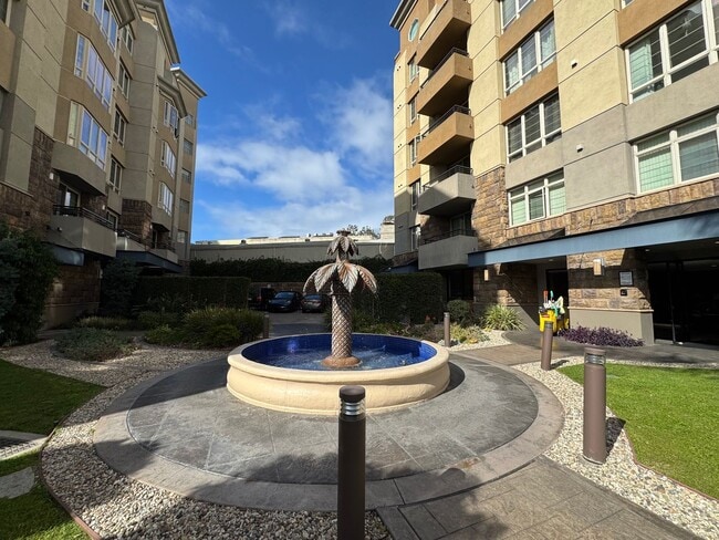 Foto del edificio - 3 Bedroom 2 Bathroom down town San Diego