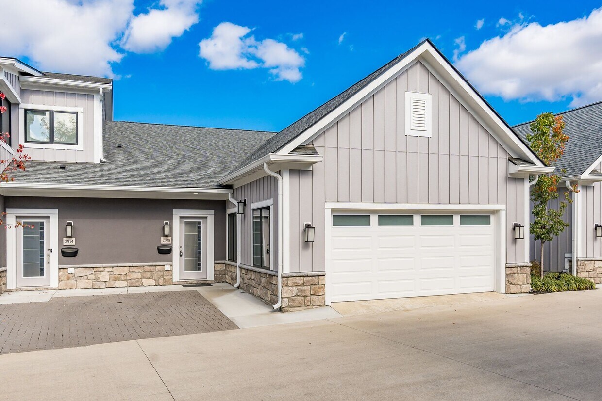 Foto principal - 2978 Bernard View Ln