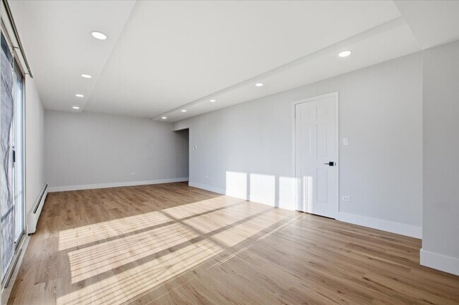 Foto del edificio - 9001 Golf Rd