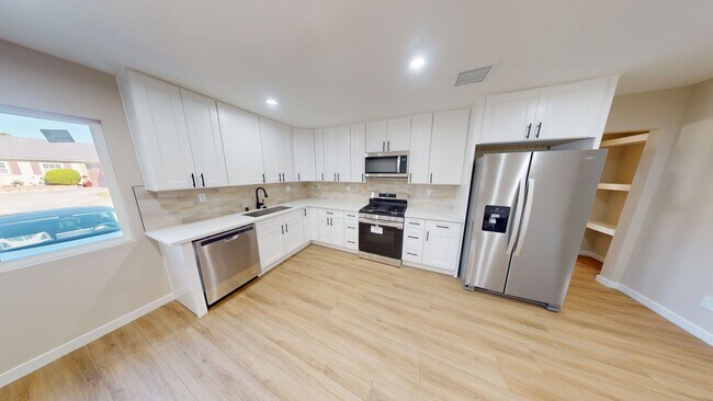Foto del edificio - Newly Built 4 bedroom on Dorothy Way!